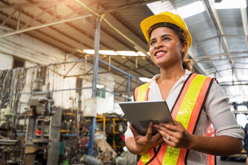 Manufacturing employee Large